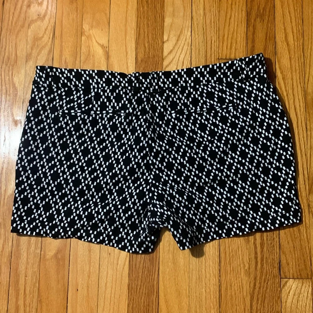 a.n.a Casual Twill Short - Picture 2 of 8